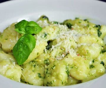 Receita de Nhoque de Ricota ao Pesto